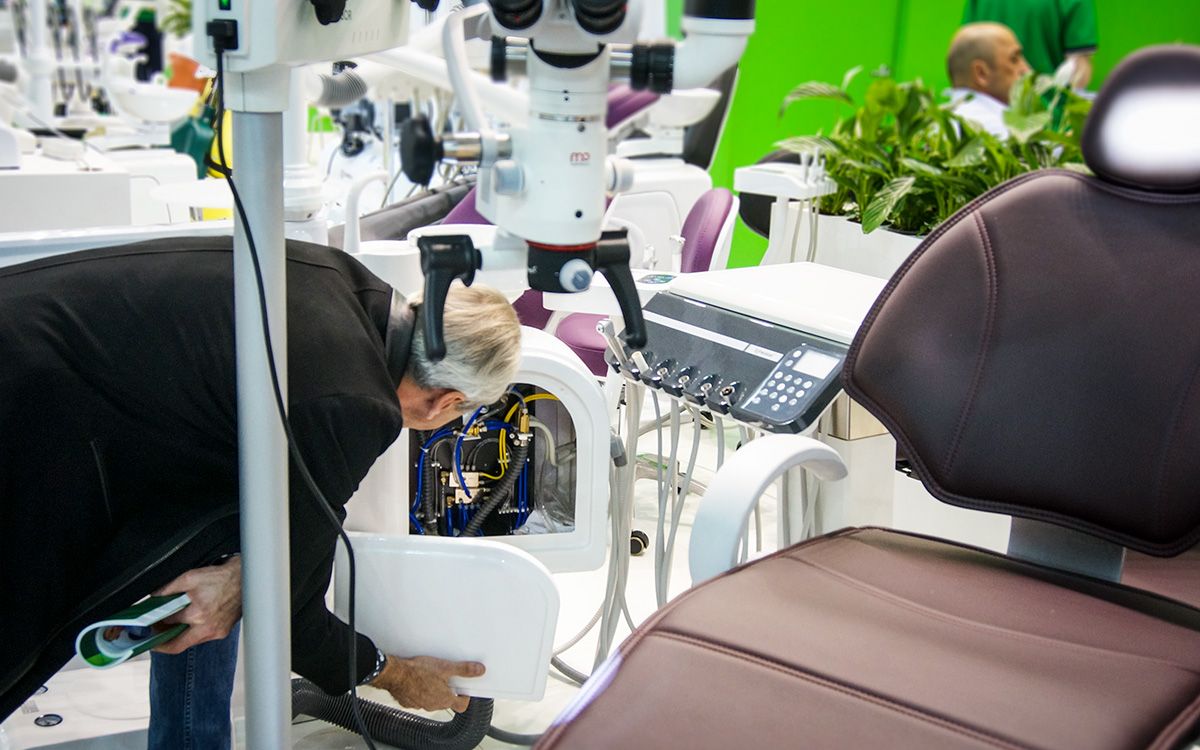 Стенд компании GREEN DENT на выставке Дентал Салон 2019_007