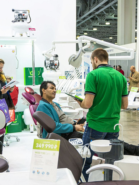 Стенд компании GREEN DENT на выставке Дентал-Экспо 2019_09.jpg