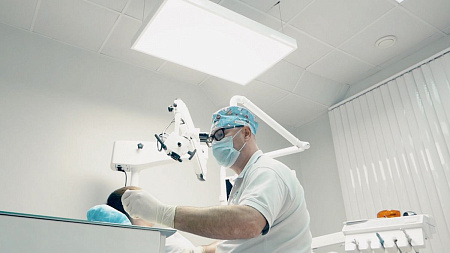 ДентЛайт-Комфорт - бестеневой стоматологический LED светильник