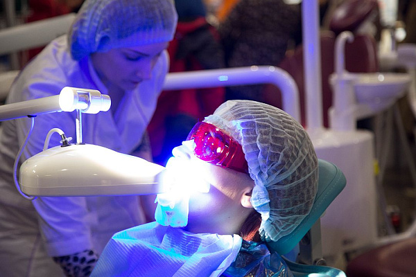 Стенд компании GREEN DENT на выставке Дентал-Ревю 2020-24.jpg