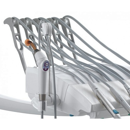 Stern Weber S200 Continental – стоматологическая установка с верхней подачей инструментов